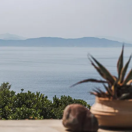 Kea Boho Luxury With Pool & Stunning Views فيلة Melissaki