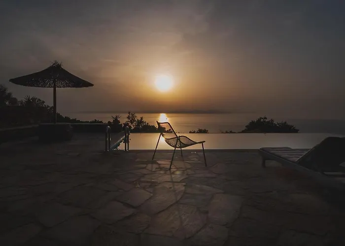 Kea Boho Luxury With Pool & Stunning Views Melissaki