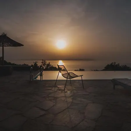 Kea Boho Luxury With Pool & Stunning Views Melissaki