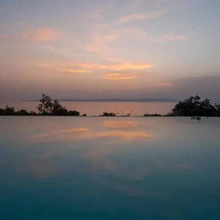 Kea Boho Luxury With Pool & Stunning Views Melissaki