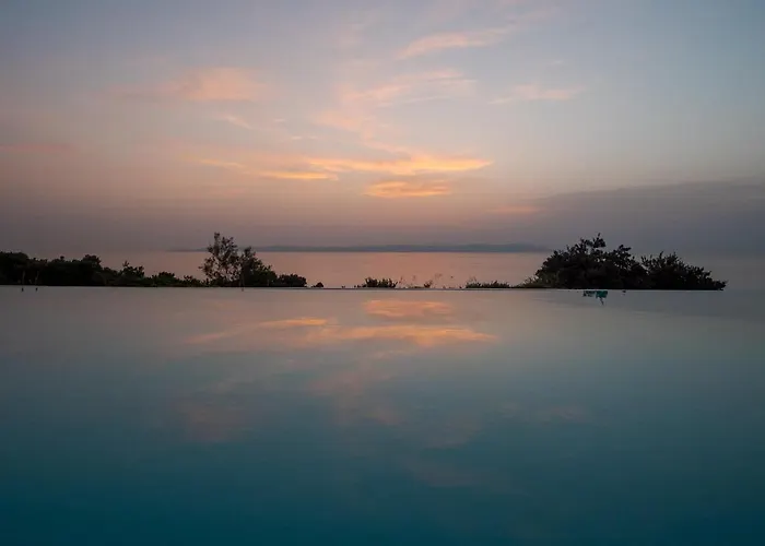 Kea Boho Luxury With Pool & Stunning Views Melissaki